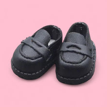 Load image into Gallery viewer, Labub size loafers .