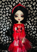 Load image into Gallery viewer, Agatha Potion Witch pullip.
