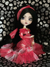 Load image into Gallery viewer, Agatha Potion Witch pullip.
