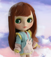 Load image into Gallery viewer, Cat sweatshirt for Blythe doll

