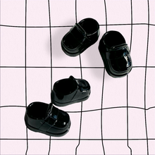 Load image into Gallery viewer, Obitsu 11 Black shoes
