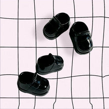 Load image into Gallery viewer, Obitsu 11 black shoes
